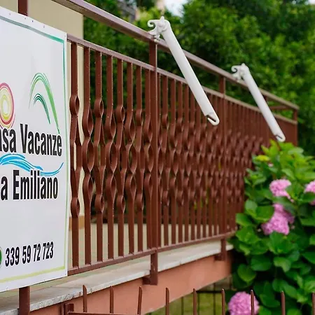Da Emiliano アパート